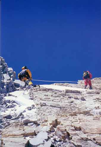 
Near Annapurna Summit From The North - Los 14 Ochomiles de Juanito Oiarzabal book

